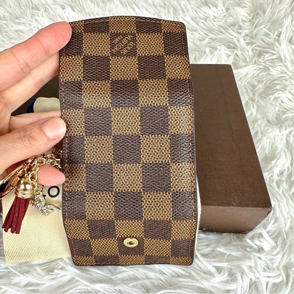 Louis Vuitton Damier Ebene keychain bag charm key fob holder custom key⦠- Picture 8 of 12